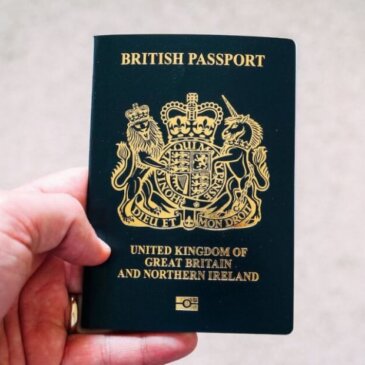 I titolari di passaporto britannico devono soddisfare 2 condizioni per recarsi nell’UE