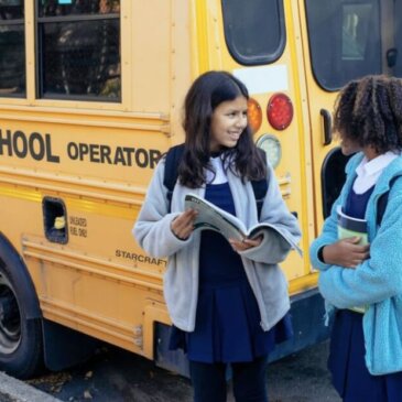 Il Regno Unito esonera temporaneamente le gite scolastiche francesi dal nuovo schema ETA nel 2025